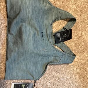 Nike Women's Gray Sports Bra XXL BNWT